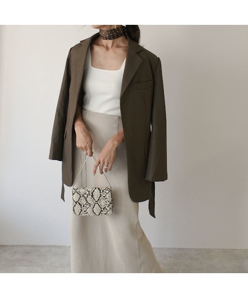 Lavish Gate(ラヴィッシュゲート)の「outer-02015 ベルト付き テーラードジャケット カーキベージュ モカブラウン(テーラードジャケット・レディース・その他)」の9枚目の写真