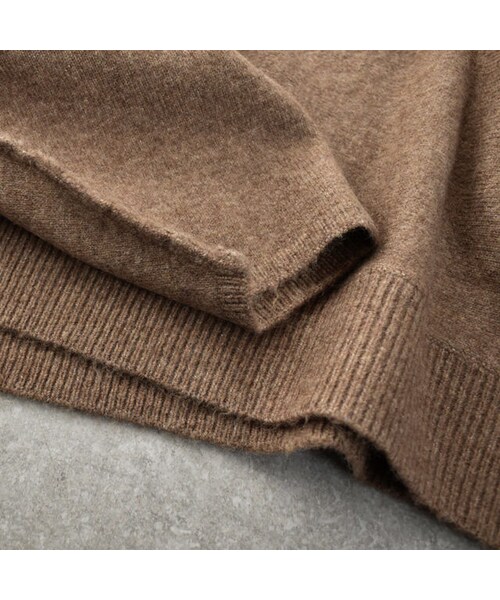 Lavish Gate（ラヴィッシュゲート）の「knit-02017　ウールブレンド　変形Ｖネック　ワンショルダーニット　ベージュ　モカ　ブラウン（ニット/セーター・レディース・その他）」の15枚目の写真