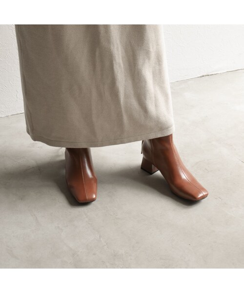 Lavish Gate（ラヴィッシュゲート）の「shoes-02086　エコレザー　スクエアトゥ　ショートブーツ　ブラウン　ダークブラウン　ブラック（ブーツ・レディース・その他）」の4枚目の写真