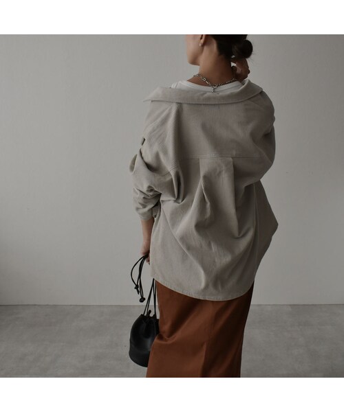 Lavish Gate（ラヴィッシュゲート）の「outer-04001　日本製　コーデュロイジャケット　エクリュ　ブラウン（テーラードジャケット・レディース・その他）」の3枚目の写真