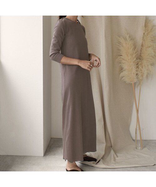 Lavish Gate（ラヴィッシュゲート）の「onepiece-04011　日本製　バックオープン　リブロング ワンピース　ダークブラウン　モカ（ワンピース・レディース・その他）」の3枚目の写真