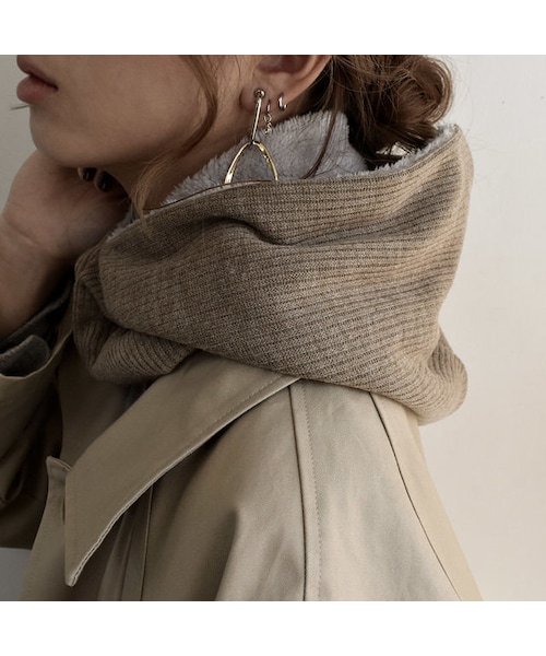 Lavish Gate（ラヴィッシュゲート）の「mb-neckwarmer-02002 フード