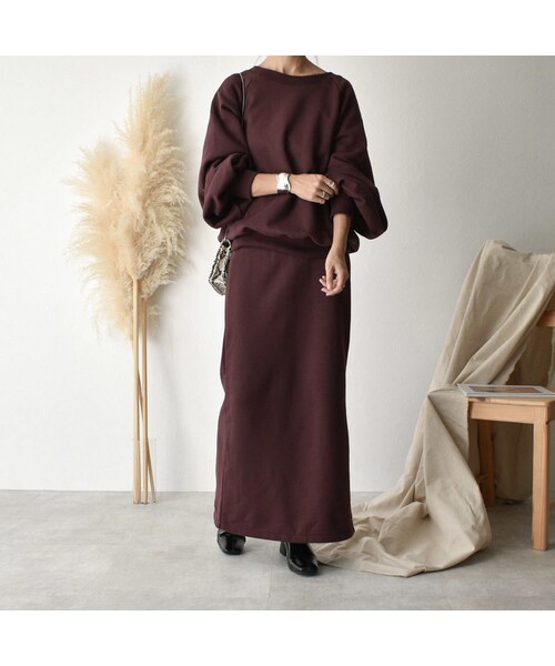 Lavish Gate（ラヴィッシュゲート）の「tops-04025　日本製　バックカシュクール　裏起毛スウェットプルオーバー　ダークパープル　エクリュ（スウェット・レディース・その他）」の8枚目の写真