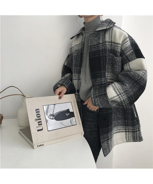 Lavish Gate（ラヴィッシュゲート）の「outer-02010　オーバーサイズ　起毛チェックジャケット　ブラウン　ブラック（ステンカラーコート・レディース・その他）」の3枚目の写真