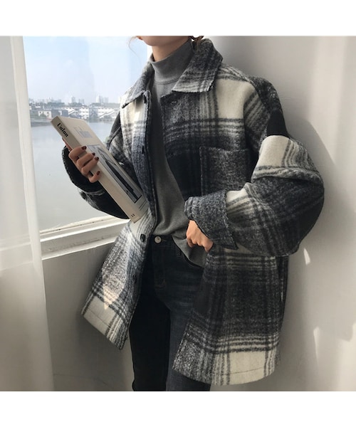 Lavish Gate（ラヴィッシュゲート）の「outer-02010　オーバーサイズ　起毛チェックジャケット　ブラウン　ブラック（ステンカラーコート・レディース・その他）」の11枚目の写真