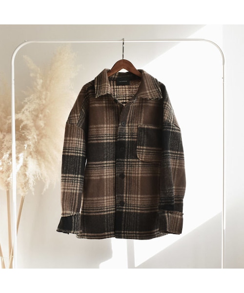 Lavish Gate（ラヴィッシュゲート）の「outer-02010　オーバーサイズ　起毛チェックジャケット　ブラウン　ブラック（ステンカラーコート・レディース・その他）」の14枚目の写真