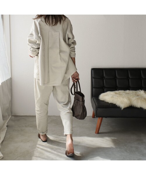 Lavish Gate（ラヴィッシュゲート）の「bottoms-04001　日本製　コーデュロイ　テーパードラフパンツ　エクリュ　ブラウン（その他パンツ・レディース・その他）」の7枚目の写真