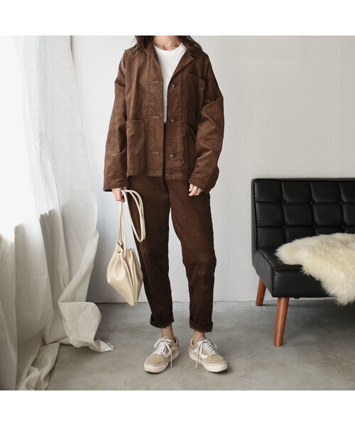 Lavish Gate（ラヴィッシュゲート）の「bottoms-04001　日本製　コーデュロイ　テーパードラフパンツ　エクリュ　ブラウン（その他パンツ・レディース・その他）」の2枚目の写真