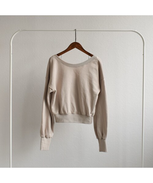 Lavish Gate（ラヴィッシュゲート）の「tops-04022　日本製　バックオープン　スウェット　ベージュ　モカ（スウェット・レディース・その他）」の11枚目の写真