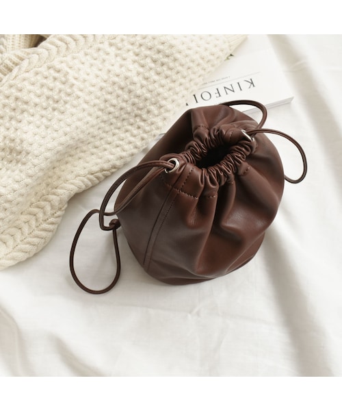 Lavish Gate（ラヴィッシュゲート）の「nh-bag2-02474　エコレザー　巾着バッグ　ブラウン　ダークブラウン　ブラック（ショルダーバッグ・レディース・その他）」の10枚目の写真