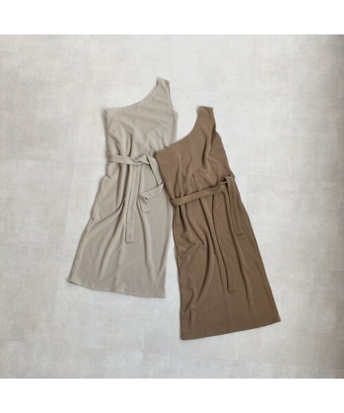 Lavish Gate(ラヴィッシュゲート)の「tops-04018 日本製 ミラノリブ ワンショルダーワンピース ベージュ モカ(ワンピース・レディース・その他)」の12枚目の写真