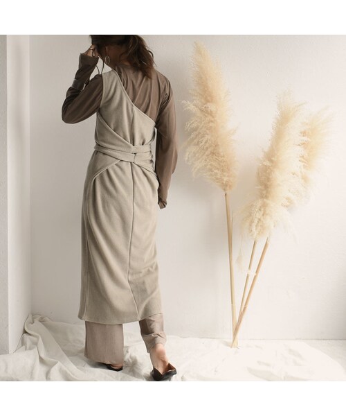 Lavish Gate(ラヴィッシュゲート)の「tops-04018 日本製 ミラノリブ ワンショルダーワンピース ベージュ モカ(ワンピース・レディース・その他)」の3枚目の写真