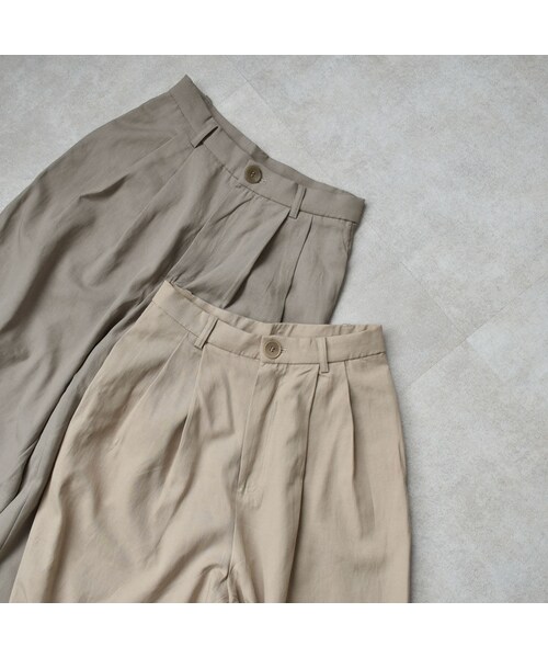 Lavish Gate（ラヴィッシュゲート）の「bottoms-02036　タック入りテーパード パンツ　ライトベージュ　ライトカーキ（その他パンツ・レディース・その他）」の7枚目の写真