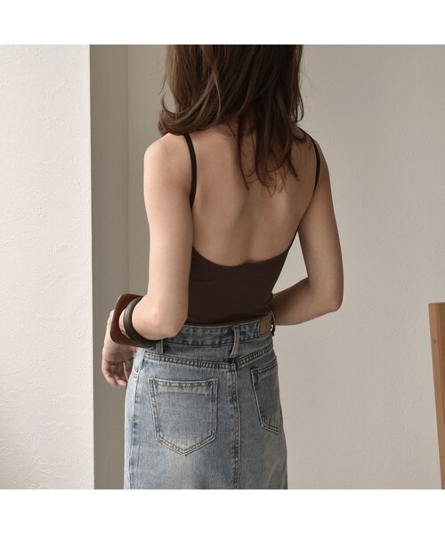 Lavish Gate(ラヴィッシュゲート)の「nh-tops-02109 カップ付きバックオープン キャミソール ホワイト ブラック ブラウン(キャミソール・レディース・その他)」の3枚目の写真