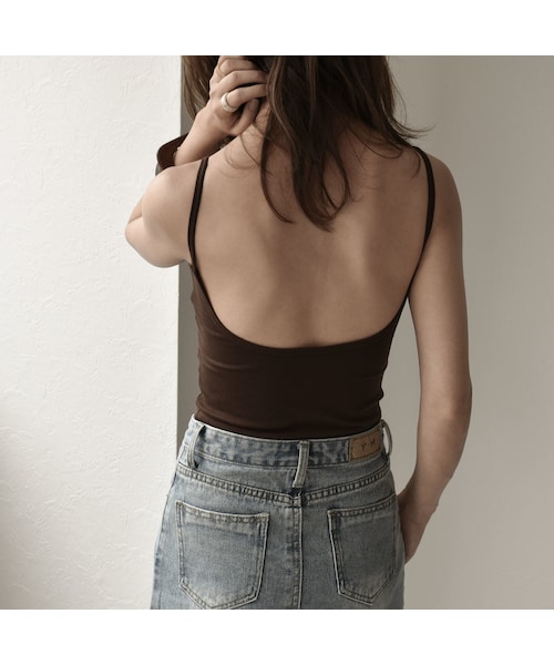 Lavish Gate(ラヴィッシュゲート)の「nh-tops-02109 カップ付きバックオープン キャミソール ホワイト ブラック ブラウン(キャミソール・レディース・その他)」の5枚目の写真