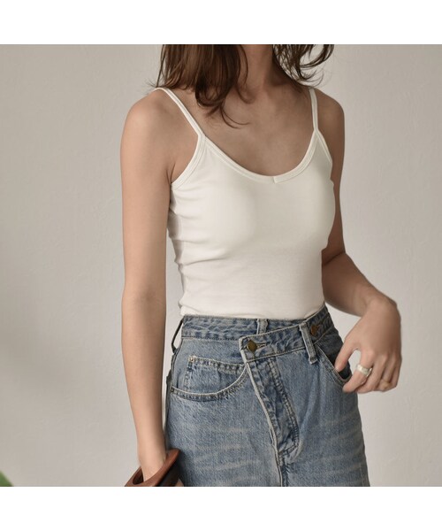 Lavish Gate(ラヴィッシュゲート)の「nh-tops-02109 カップ付きバックオープン キャミソール ホワイト ブラック ブラウン(キャミソール・レディース・その他)」の2枚目の写真