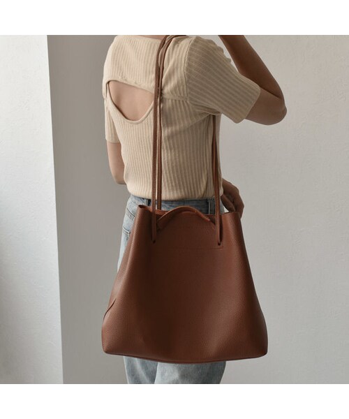 Lavish Gate(ラヴィッシュゲート)の「bag2-02469 エコレザーシボ加工 スクエアショルダーバッグ ハンドバッグ ブラウン(ショルダーバッグ・レディース・その他)」の2枚目の写真