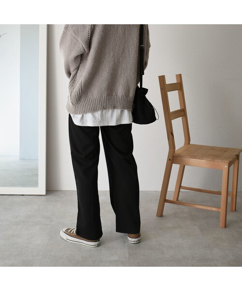 Lavish Gate（ラヴィッシュゲート）の「bottoms-02043　タックセミワイドパンツ　ダスティブルー　ブラック（その他パンツ・レディース・その他）」の7枚目の写真