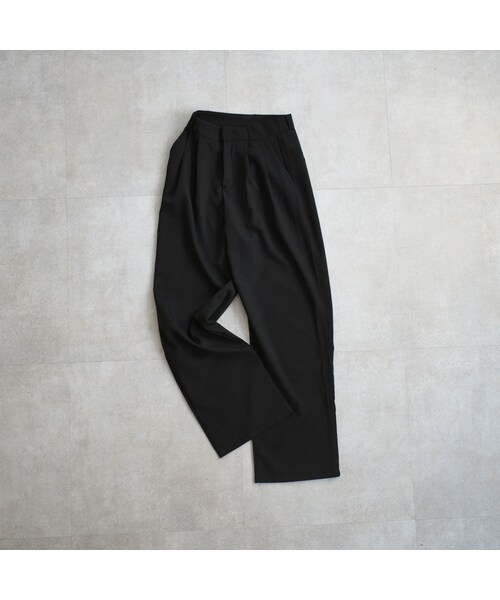 Lavish Gate（ラヴィッシュゲート）の「bottoms-02043　タックセミワイドパンツ　ダスティブルー　ブラック（その他パンツ・レディース・その他）」の8枚目の写真