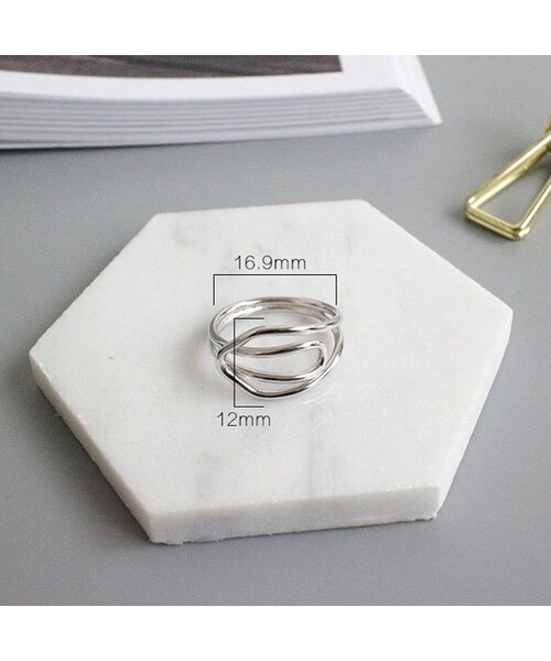 Lavish Gate（ラヴィッシュゲート）の「mb-ring2-02046　SV925　ベンドリング　シルバー925（リング・レディース・その他）」の2枚目の写真
