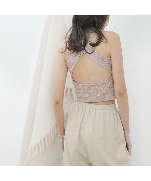 Lavish Gate(ラヴィッシュゲート)の「nh-tops-02079 バッククロス ニットトップス ブラウン モカベージュ オフホワイト(Tシャツ/カットソー・レディース・その他)」の1枚目の写真