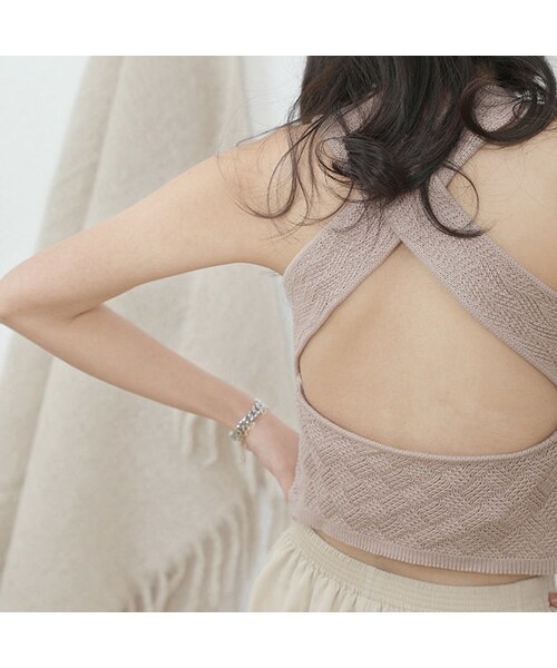 Lavish Gate(ラヴィッシュゲート)の「nh-tops-02079 バッククロス ニットトップス ブラウン モカベージュ オフホワイト(Tシャツ/カットソー・レディース・その他)」の3枚目の写真