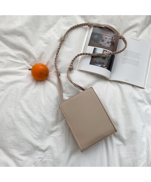 Lavish Gate（ラヴィッシュゲート）の「bag2-02458　ロープショルダースクエアバッグ　グレージュ　ブラック　ホワイト　ヌードカラー（ショルダーバッグ・レディース・その他）」の10枚目の写真