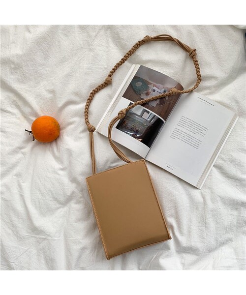 Lavish Gate（ラヴィッシュゲート）の「bag2-02458　ロープショルダースクエアバッグ　グレージュ　ブラック　ホワイト　ヌードカラー（ショルダーバッグ・レディース・その他）」の13枚目の写真