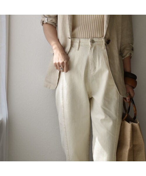 Lavish Gate（ラヴィッシュゲート）の「bottoms-02008　カットオフテーパード パンツ　オフホワイト（デニムパンツ・レディース・その他）」の6枚目の写真