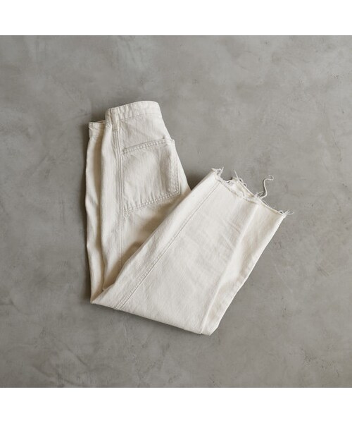 Lavish Gate（ラヴィッシュゲート）の「bottoms-02008　カットオフテーパード パンツ　オフホワイト（デニムパンツ・レディース・その他）」の15枚目の写真