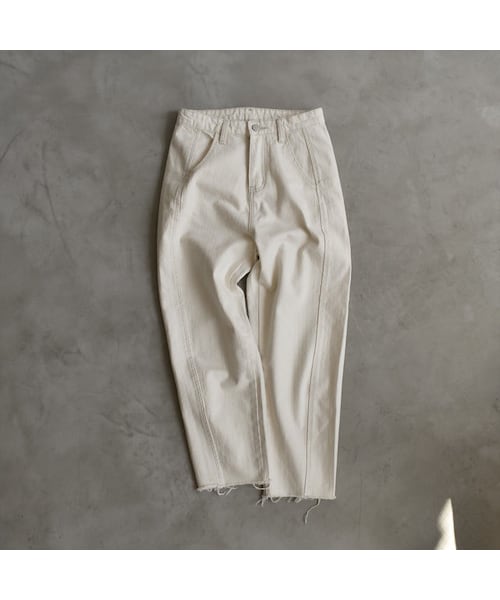 Lavish Gate（ラヴィッシュゲート）の「bottoms-02008　カットオフテーパード パンツ　オフホワイト（デニムパンツ・レディース・その他）」の9枚目の写真