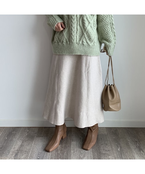 no brand(ノーブランド)の「エコレザーミニ巾着バッグ(ハンドバッグ・レディース・その他)」の4枚目の写真