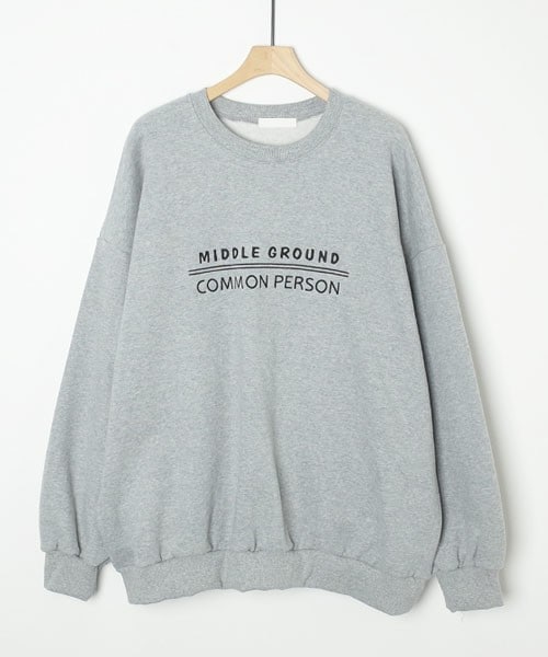 DHOLIC STYLE（ディーホリックスタイル）の「[cherryville] 裏起毛レタリングスウェットシャツ（スウェット・レディース・ホワイト/グレー/ブラウン・FREE）」の2枚目の写真