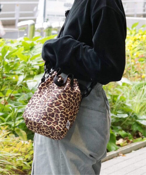 B.C STOCK（ベーセーストック）の「drawstring pouch◆（バッグ・ブラウン/フリー/残り1点）」の4枚目の写真