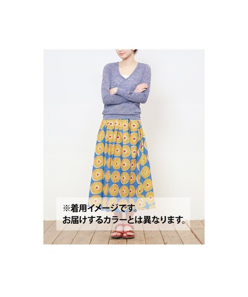 haco!(ハコ)の「haco.FACTORY 杢(もく)感がかわいいシンプルVネックトップス:イエロー(Tシャツ/カットソー・レディース・Various・S/M/L/LL/3L/MT/LT)」の3枚目の写真