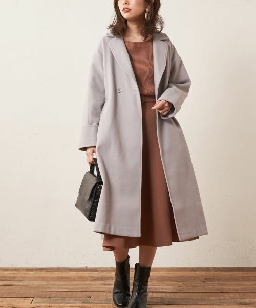 natural couture（ナチュラルクチュール）の「ウエストマーク大人きれめコート（チェスターコート・レディース・ホワイト/ベージュ/ブルー/グリーン/ブラウン・フリー）」の5枚目の写真
