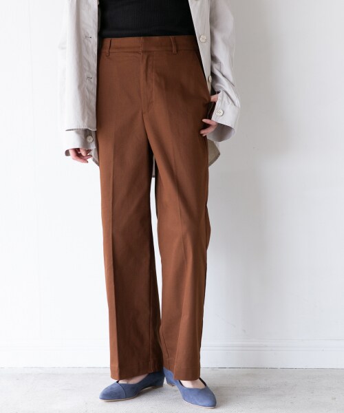 LEPSIM（レプシィム）の「ソフトチノストレートパンツ（パンツ・ブラック/ベージュ/ブラウン）」の3枚目の写真