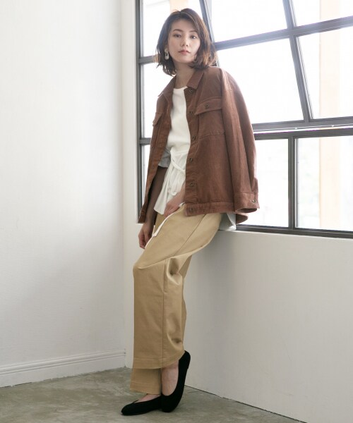 LEPSIM（レプシィム）の「ソフトチノストレートパンツ（パンツ・ブラック/ベージュ/ブラウン）」の13枚目の写真