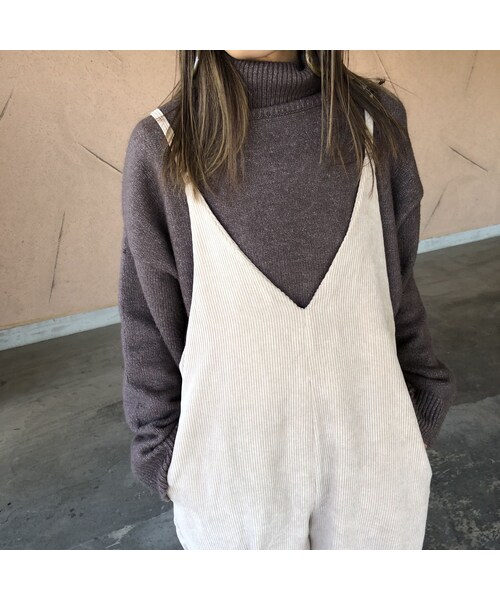 copine(コピン)の「12月6日再入荷!ゆったりオーバーサイズ!シンプルタートルネックゆるニット(3color)(ニット/セーター・レディース・その他)」の6枚目の写真