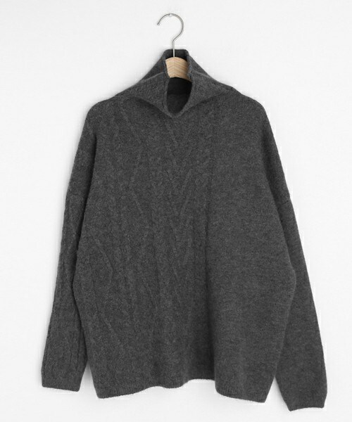 DHOLIC（ディーホリック）の「ハーフケーブルニット（ニット/セーター・レディース・ホワイト/ベージュ/グレー・FREE）」の2枚目の写真