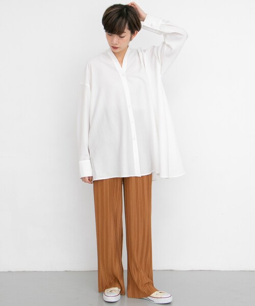 KBF（ケイビーエフ）の「プリーツイージーカットパンツ（その他・レディース・ORG BROWN/L.KHAKI/D.BROWN・one）」の4枚目の写真