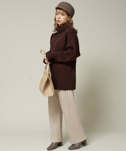 RAY CASSIN(レイカズン)の「ポンチスウェードプリーツパンツ(パンツ・レディース・グリーン/ベージュ/グレージュ・FREE)」の14枚目の写真