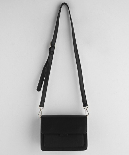 DHOLIC（ディーホリック）の「2WAYスクエアフラップバッグ（ショルダーバッグ・レディース・ベージュ/ブラウン/その他/ブラック・FREE）」の2枚目の写真