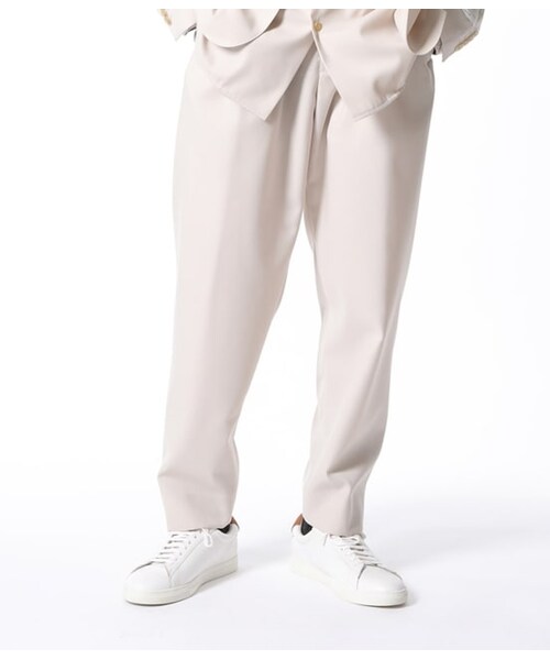 ADAM ET ROPE'（アダムエロペ）の「【NIKKE】CELL SERGE パンツ（パンツ・メンズ・ブラック系/ホワイト系・L/S/M/LL）」の2枚目の写真