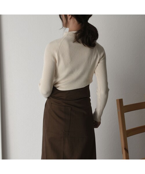 Lavish Gate(ラヴィッシュゲート)の「knit-02075 ボタンデザイン リブ ハイネック ニット ブラック ブラウン ダスティブルー アイボリー(ニット/セーター・レディース・その他)」の6枚目の写真