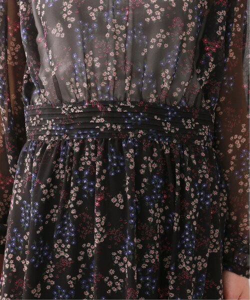 SLOBE IENA（スローブイエナ）の「マルチフラワープリントワンピース