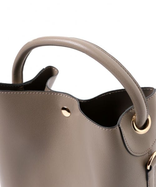 Andemiu（アンデミュウ）の「ワンショルダーバッグ（バッグ・グレー/キャメル）」の7枚目の写真