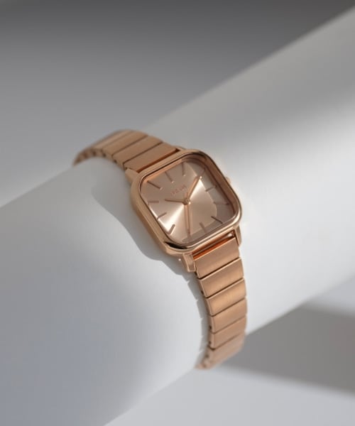 PAS TIERRA（パティエラ）の「ESTHER（腕時計・シルバー/イエローゴールド/ピンクゴールド/シルバー/ホワイト）」の3枚目の写真