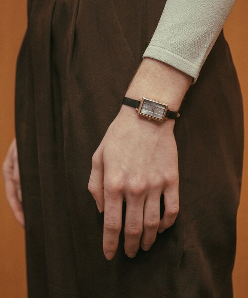 PAS TIERRA（パティエラ）の「EVA（腕時計・ブラック/グレー/ホワイト）」の15枚目の写真