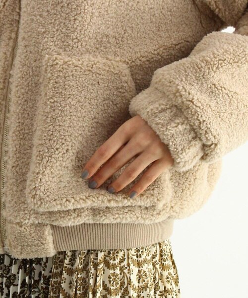 OZOC（オゾック）の「ノーカラーボアブルゾン（ジャケット/アウター・レディース・アイボリー(004)/キャメル(041)/ナチュラル(050)・38(M)）」の11枚目の写真